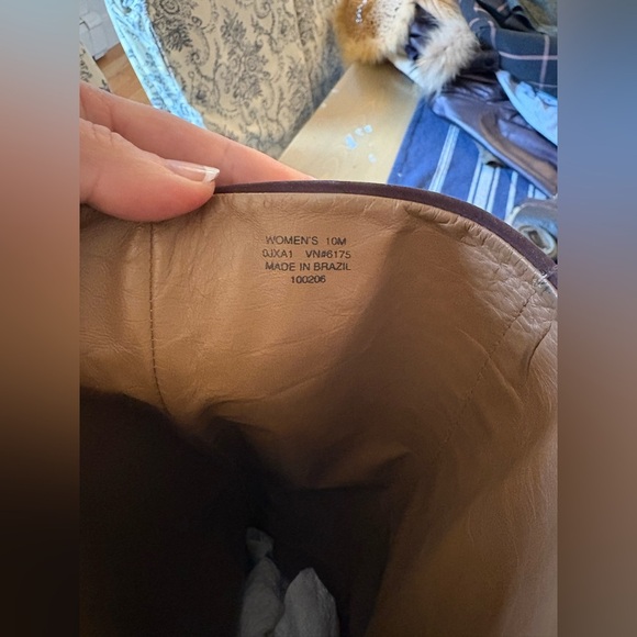 LL Bean Women’s Heeled Suede Boots Size 10 - Picture 5 of 6